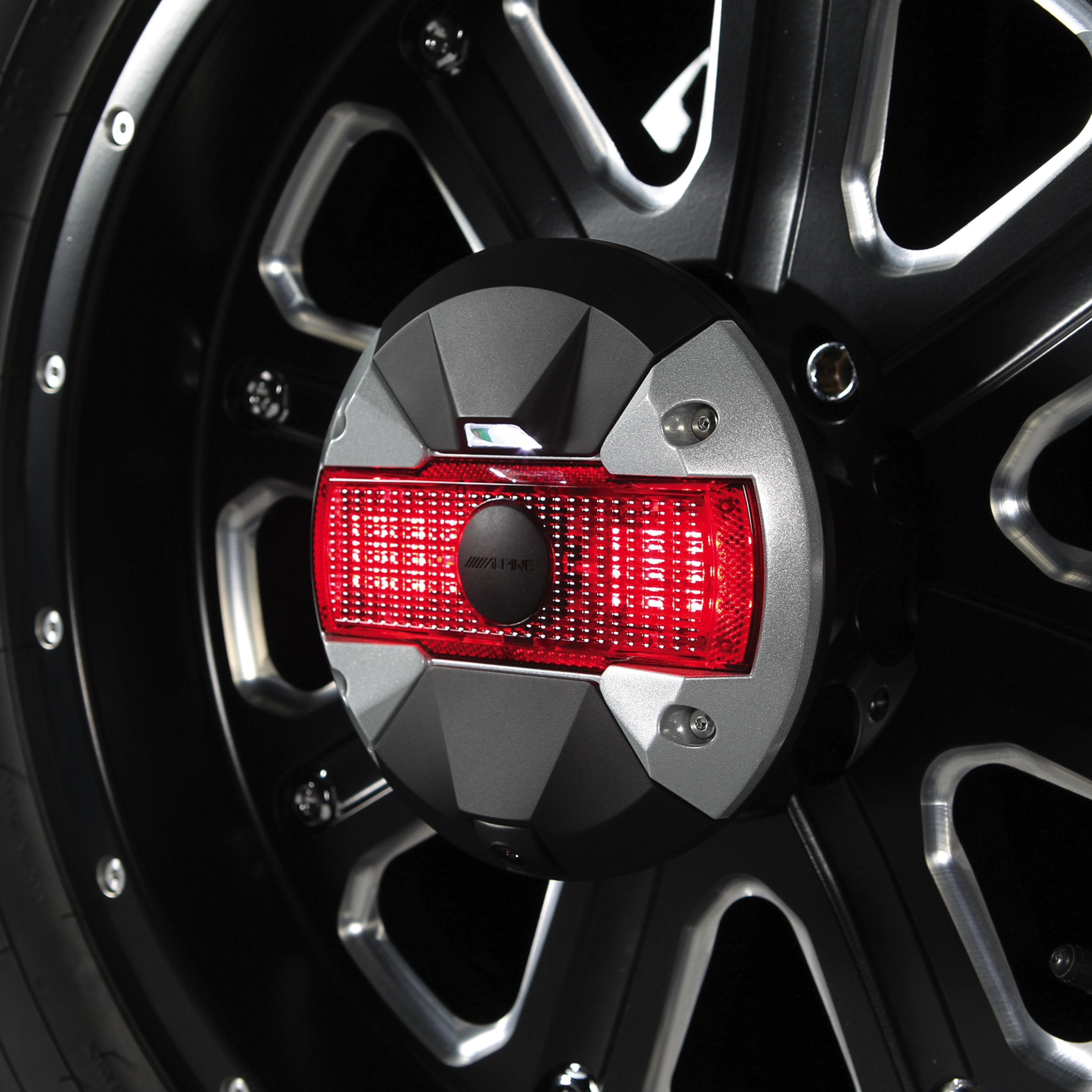 Jeep Style Spare-Tire Mountable Backup Cameras