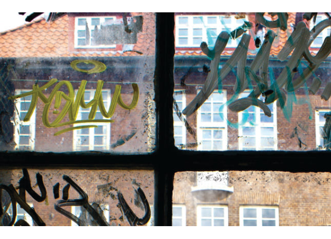 3M Anti-Graffiti Series : Protective Overlaminate Graffiti-Resistant Window Film