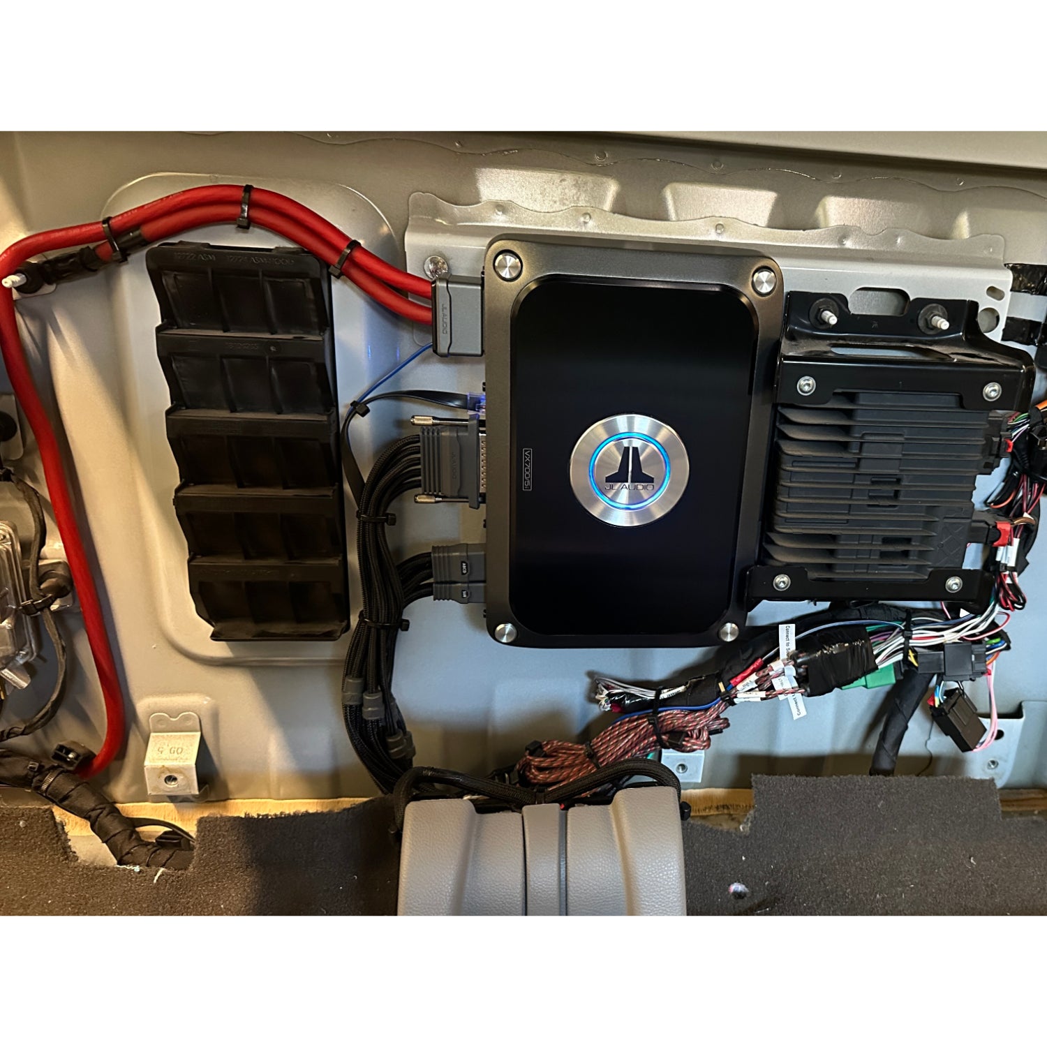 JL Audio 10W3v3 : 500W 10